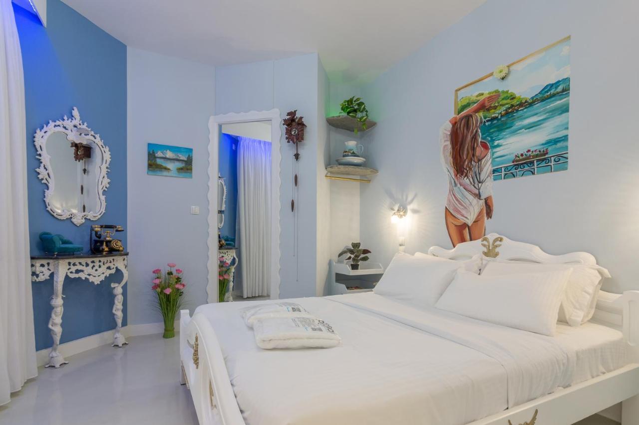 Wonderful Renovated Apartment With Private Patio アテネ エクステリア 写真